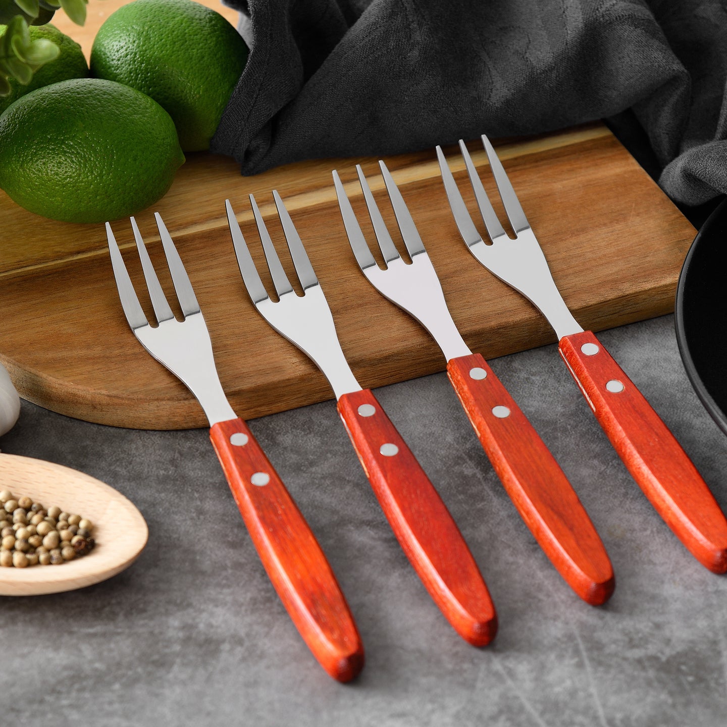 Set 4 Tenedores de mesa madera y acero inoxidable Bergner (1)